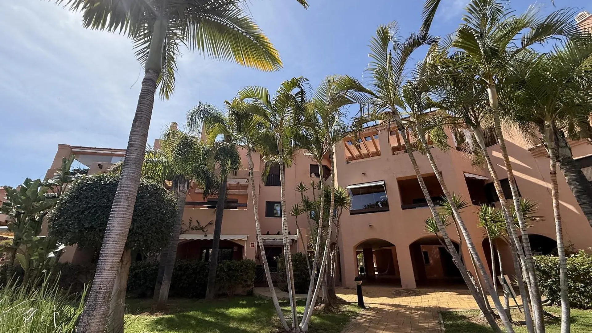 Modern 2 Bedroom Apartment - Hacienda Del Sol Estepona