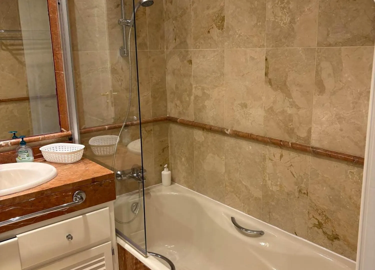 Modern 2 Bedroom Apartment - Hacienda Del Sol Estepona