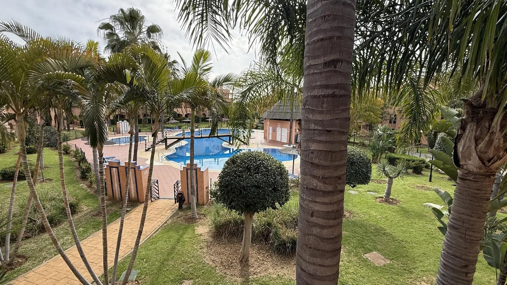 Modern 2 Bedroom Apartment - Hacienda Del Sol Estepona